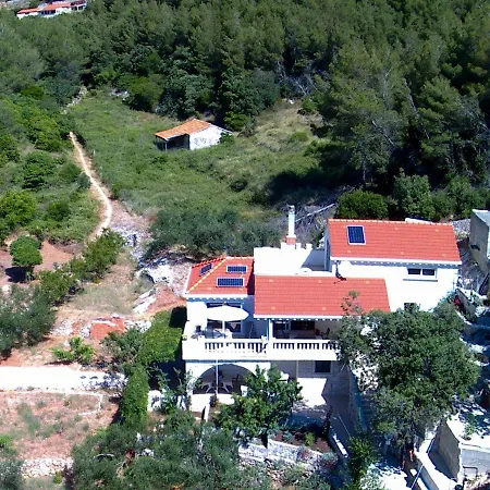 בית נופש Maja